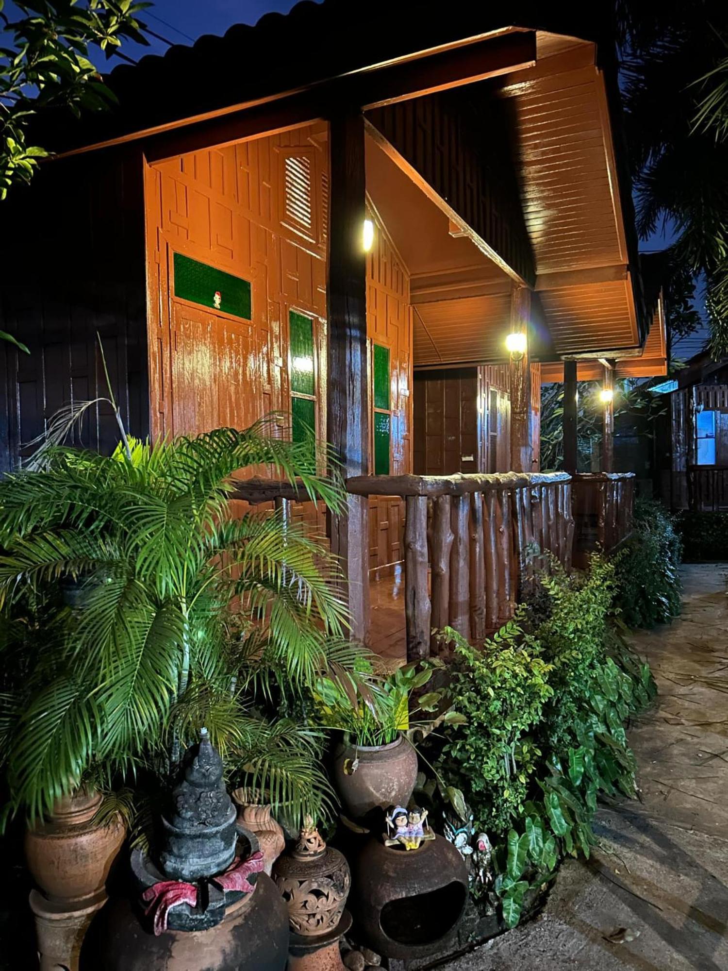 Riverside Retreat Sukhothai Guest House Esterno foto