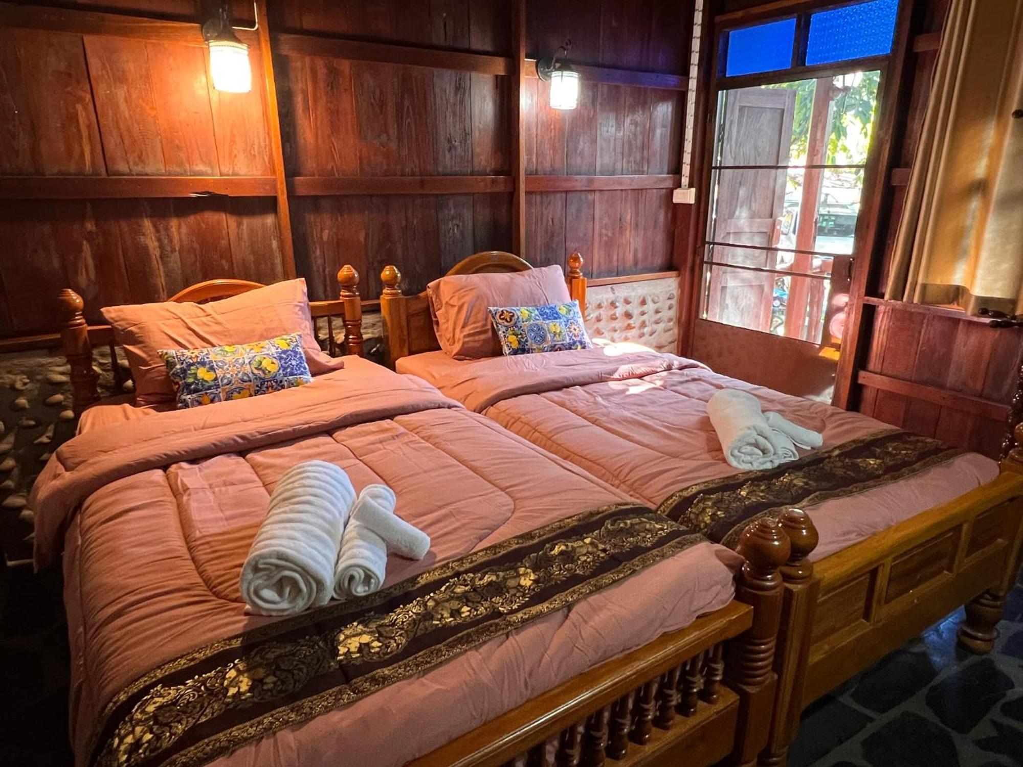 Riverside Retreat Sukhothai Guest House Esterno foto